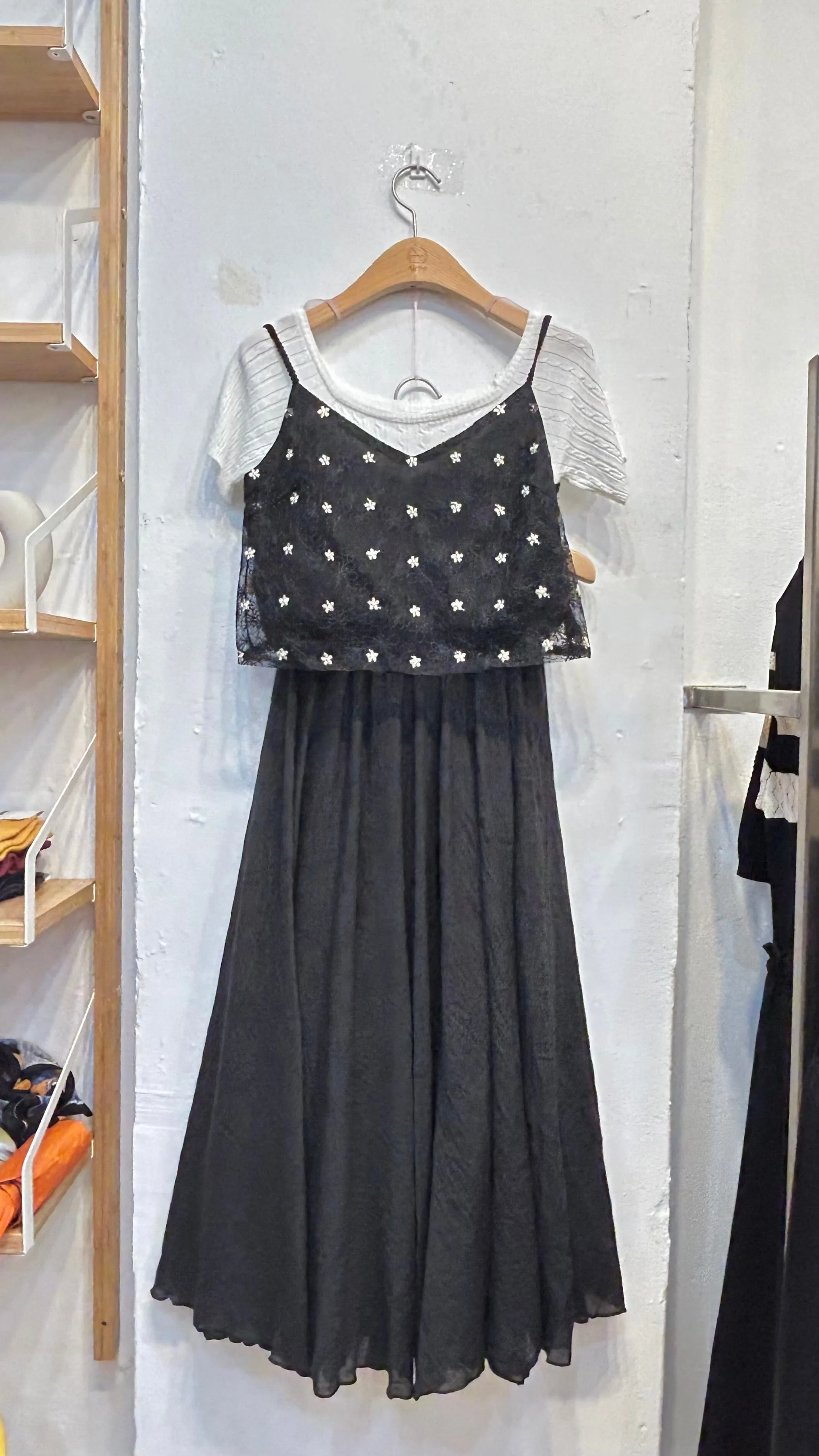 Black Flower V-neck Vest