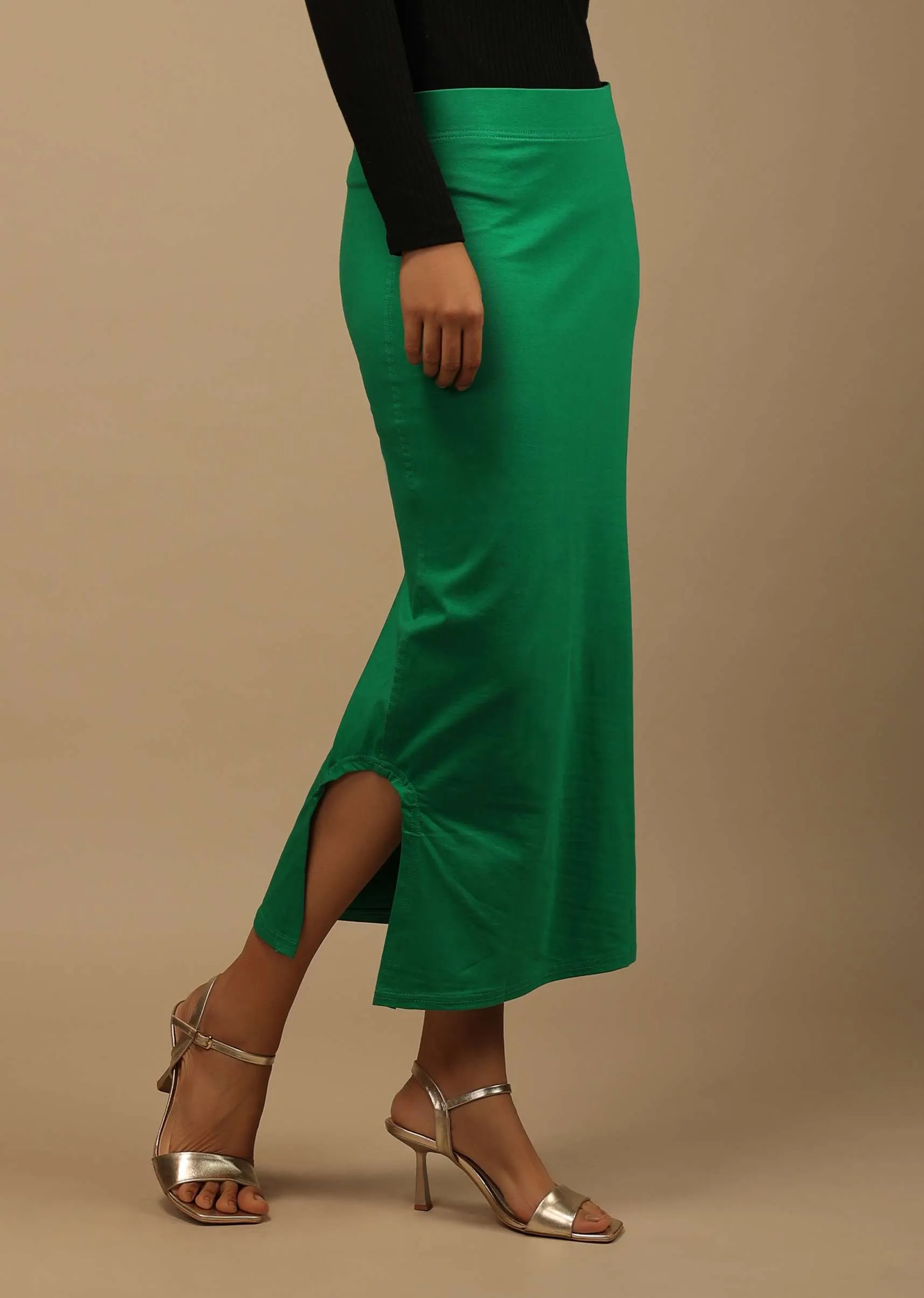 Emerald Green Shapewear Saree Petticoat In Cotton Lycra With Elastic Waistband And Slit