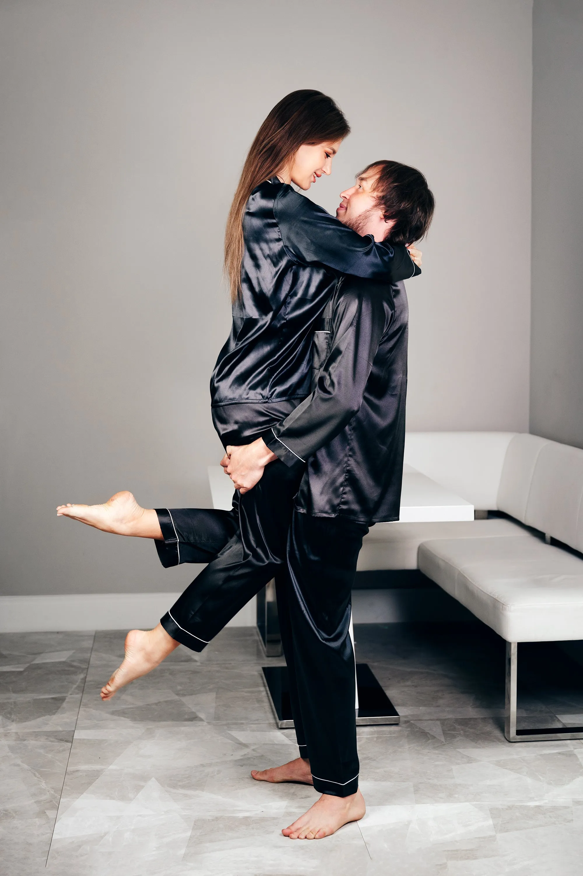 Groom and Bride Pajamas, Groomsmen and Bridesmaids Pajamas - Long   Long