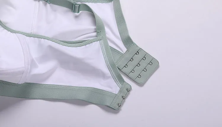 Plus size lightweight wireless medium impact non-padded sports bra (Size 32/70C - 44/100F)