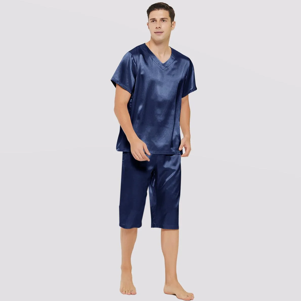 Short Sleeves Mens Silk Pajamas Set  22MM Mulberry Silk 2-piece V Neck Silk Sleepwear