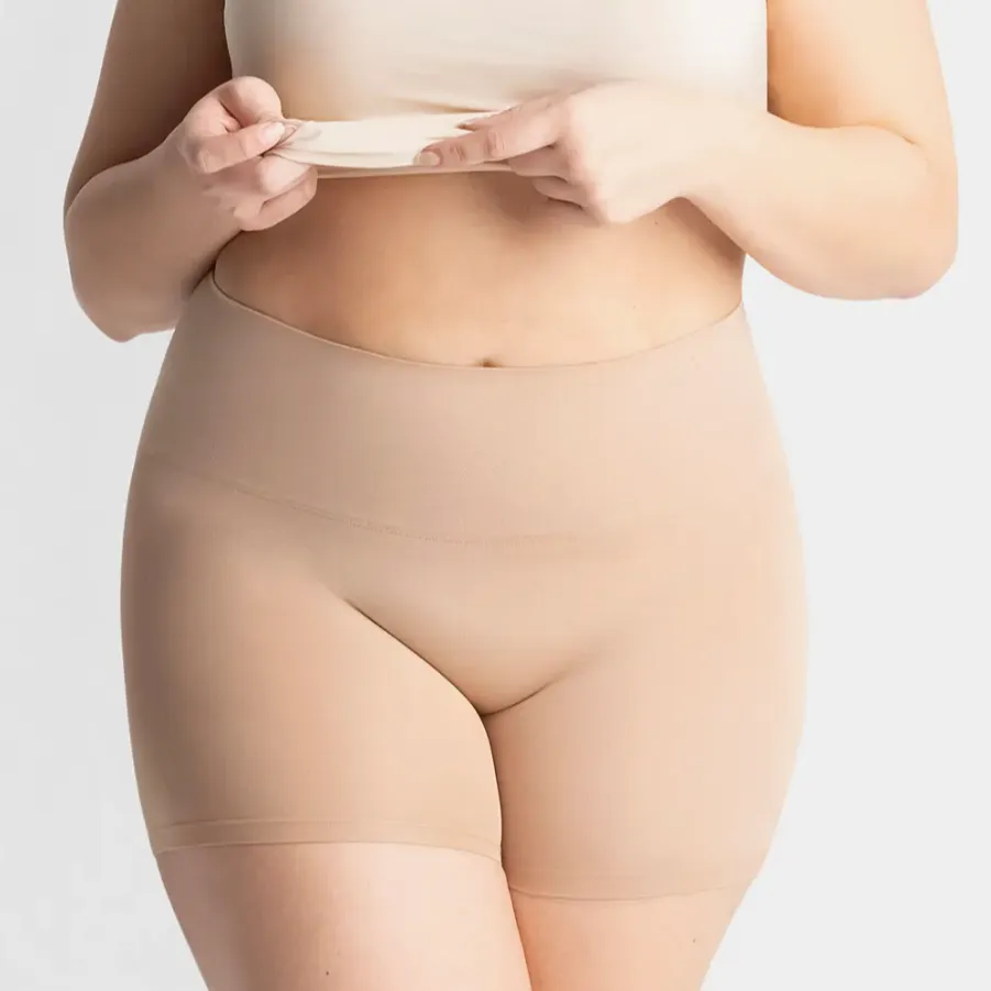 Ultralight Seamless Shaping Short